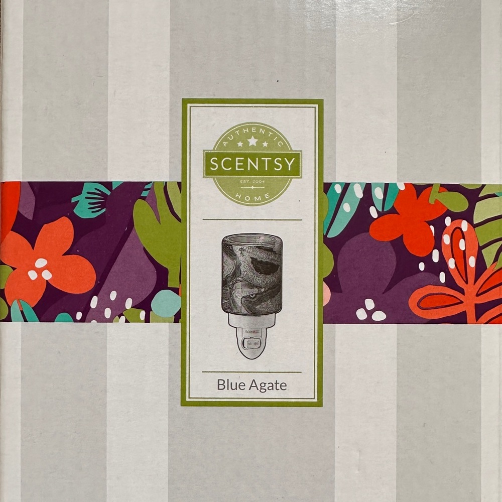 Brand New Scentsy Mini Warmer